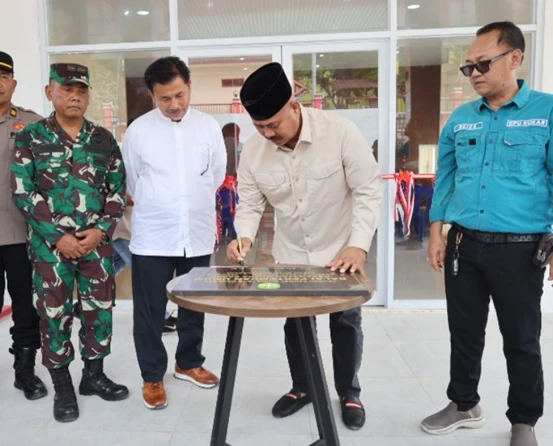 Bupati Kukar Resmikan Rehabilitasi SD dan Gedung BPU di Muara Badak